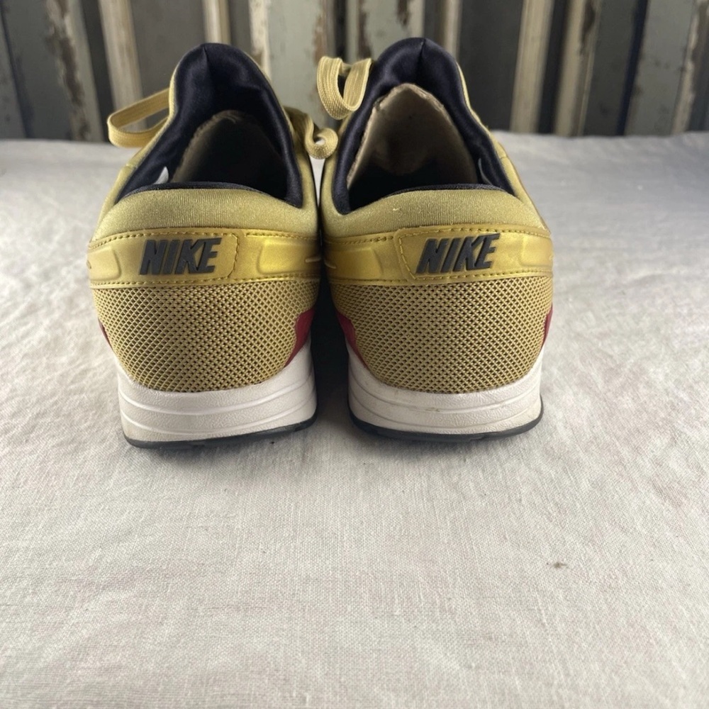 Size 8.0 -Womens Nike Air Max Zero QS Metallic Gold - Picture 4 of 15